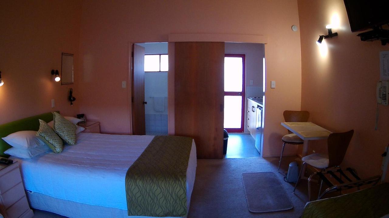 Alfa Boutique Motel Paihia Bagian luar foto