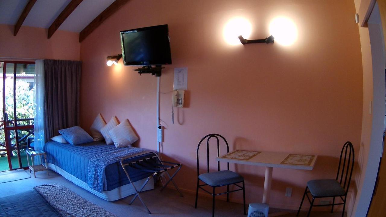 Alfa Boutique Motel Paihia Bagian luar foto