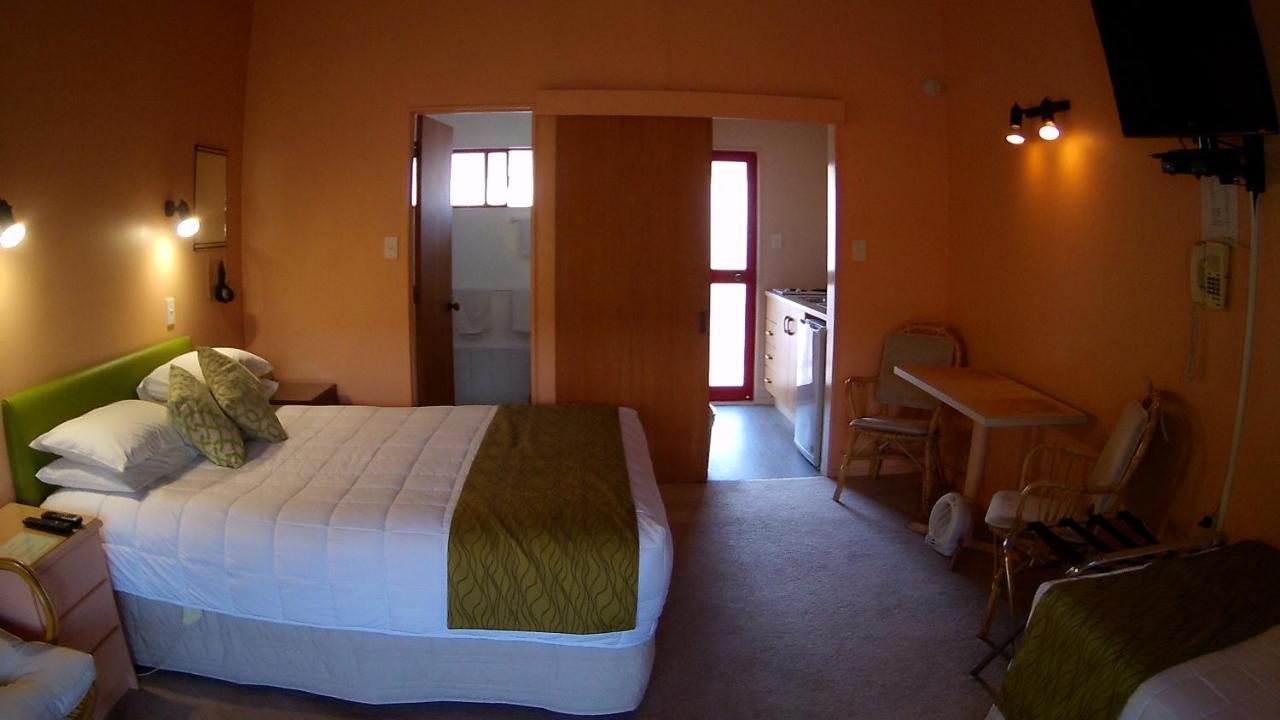 Alfa Boutique Motel Paihia Bagian luar foto
